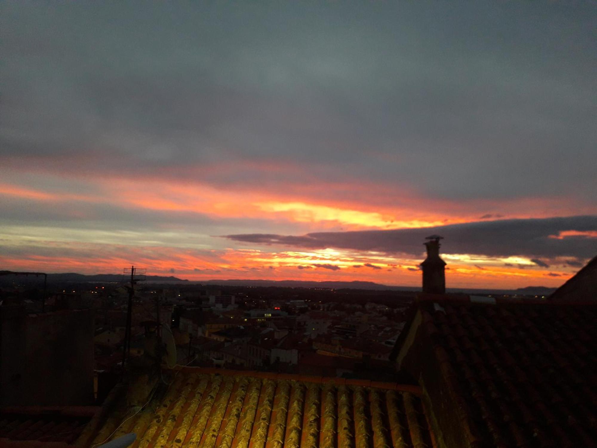 Spacieux Duplex, Vue Mer Et Belle Terrasse Hyères Exteriér fotografie